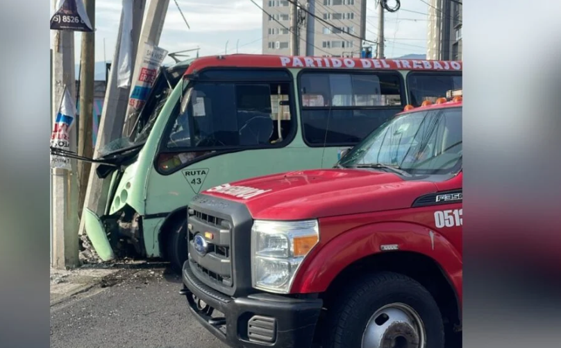 Accidente de microbús en Olivar de los Padres deja 18 heridos