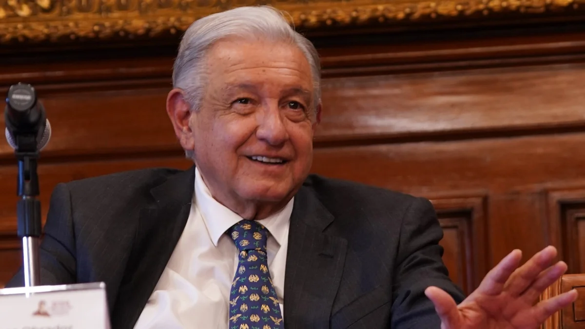 AMLO dispuesto a otorgar recompensa por información sobre los 43 de Ayotzinapa